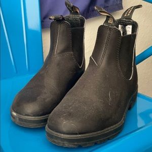 Blundstone Chelsea boots